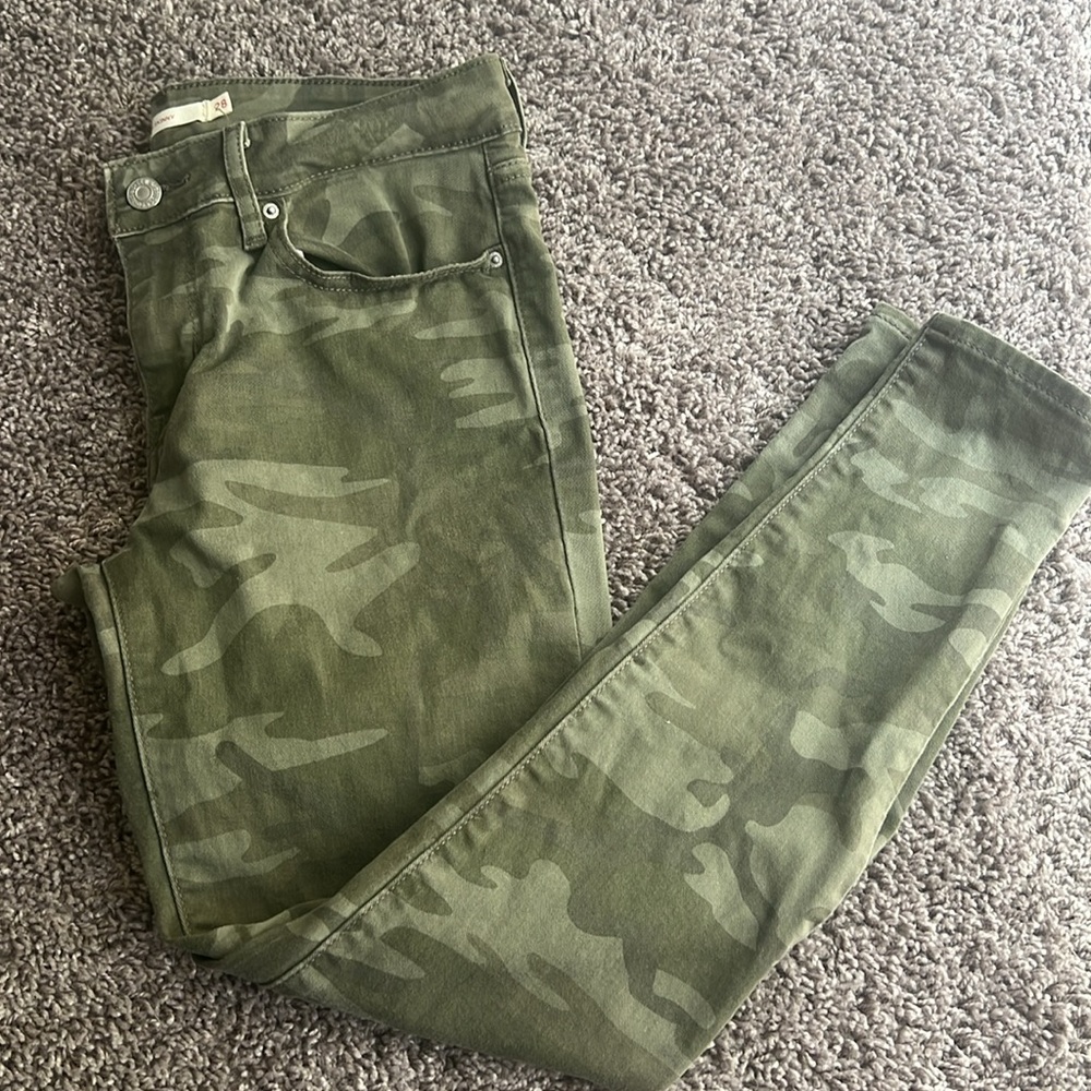 Women’s camouflage 711 skinny Levi jeans size 28 - Picture 2 of 5